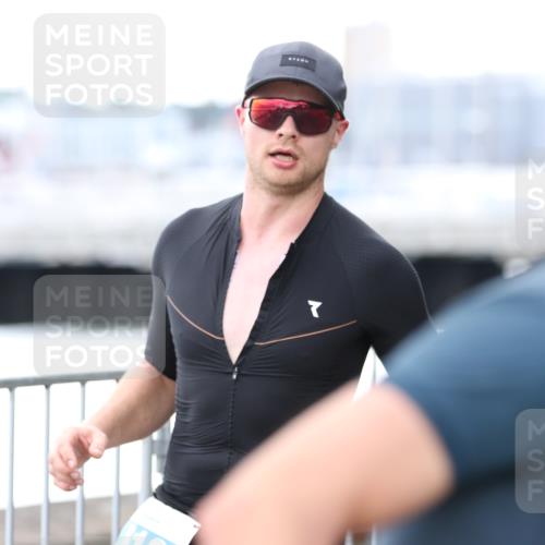 16.08.2026 - KN Förde Triathlon 2026 Antke Förster http://msf.ph/oto/9999267 16.08.2026 13:43:11 Laufen  meine-sportfotos.de
