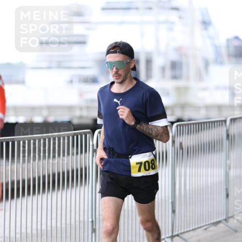 16.08.2026 - KN Förde Triathlon 2026 Antke Förster http://msf.ph/oto/9999272 16.08.2026 13:43:21 Laufen  meine-sportfotos.de