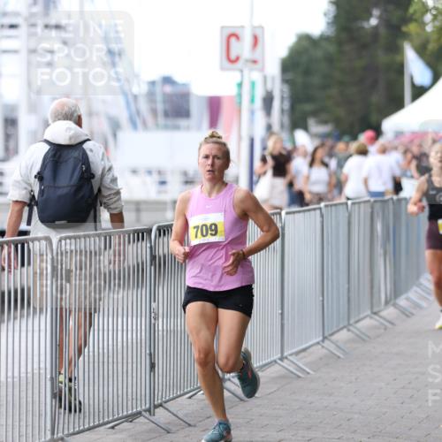 16.08.2026 - KN Förde Triathlon 2026 Antke Förster http://msf.ph/oto/9999288 16.08.2026 13:43:40 Laufen  meine-sportfotos.de