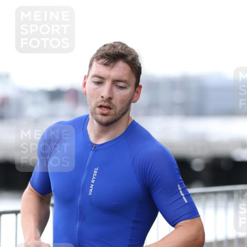 16.08.2026 - KN Förde Triathlon 2026 Antke Förster http://msf.ph/oto/9999307 16.08.2026 13:44:01 Laufen  meine-sportfotos.de