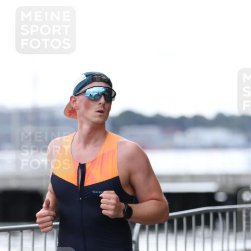16.08.2026 - KN Förde Triathlon 2026 Antke Förster http://msf.ph/oto/9999319 16.08.2026 13:44:13 Laufen  meine-sportfotos.de