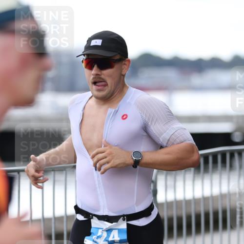 16.08.2026 - KN Förde Triathlon 2026 Antke Förster http://msf.ph/oto/9999322 16.08.2026 13:44:15 Laufen  meine-sportfotos.de