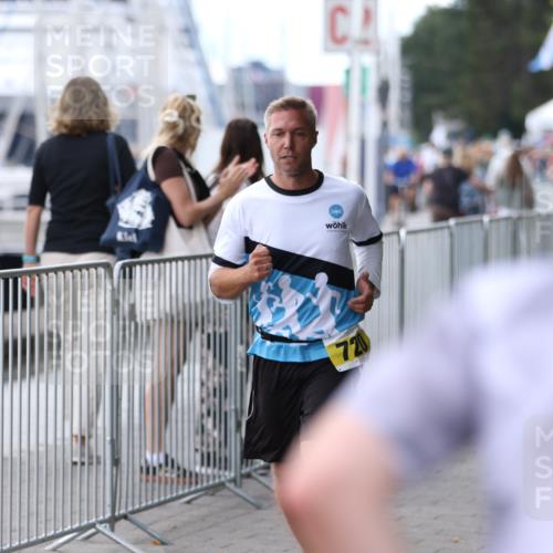 16.08.2026 - KN Förde Triathlon 2026 Antke Förster http://msf.ph/oto/9999336 16.08.2026 13:44:32 Laufen  meine-sportfotos.de