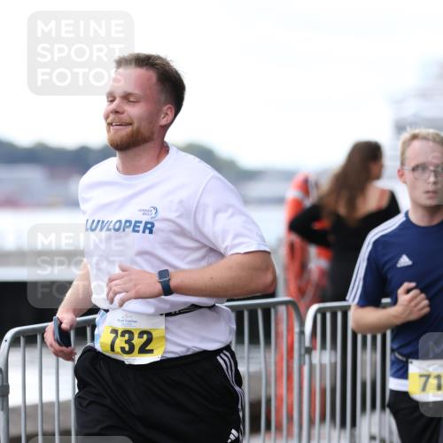 16.08.2026 - KN Förde Triathlon 2026 Antke Förster http://msf.ph/oto/9999379 16.08.2026 13:45:16 Laufen  meine-sportfotos.de