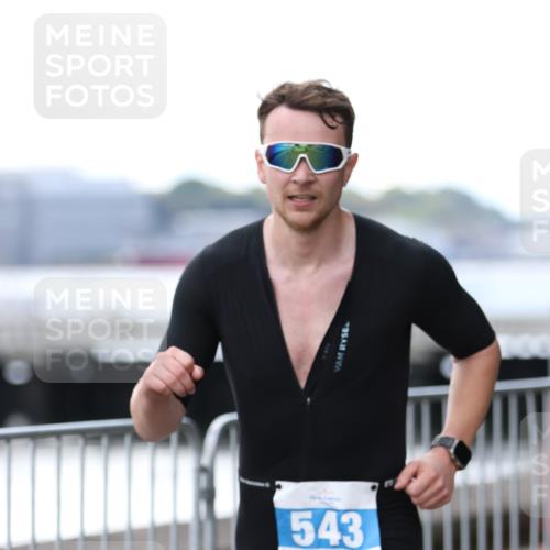 16.08.2026 - KN Förde Triathlon 2026 Antke Förster http://msf.ph/oto/9999385 16.08.2026 13:45:30 Laufen  meine-sportfotos.de