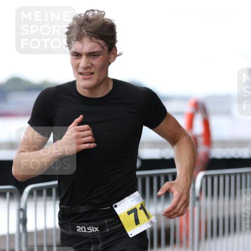 16.08.2026 - KN Förde Triathlon 2026 Antke Förster http://msf.ph/oto/9999387 16.08.2026 13:45:31 Laufen  meine-sportfotos.de