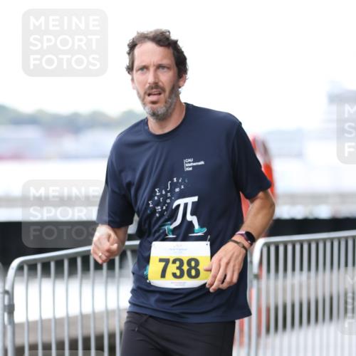 16.08.2026 - KN Förde Triathlon 2026 Antke Förster http://msf.ph/oto/9999395 16.08.2026 13:45:41 Laufen  meine-sportfotos.de