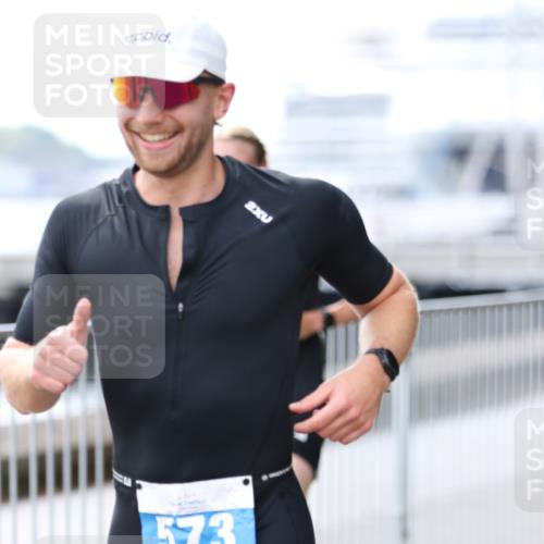 16.08.2026 - KN Förde Triathlon 2026 Antke Förster http://msf.ph/oto/9999402 16.08.2026 13:45:46 Laufen  meine-sportfotos.de