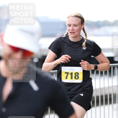 16.08.2026 - KN Förde Triathlon 2026 Antke Förster http://msf.ph/oto/9999403 16.08.2026 13:45:47 Laufen  meine-sportfotos.de