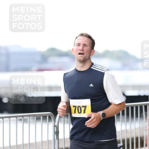 16.08.2026 - KN Förde Triathlon 2026 Antke Förster http://msf.ph/oto/9999405 16.08.2026 13:45:48 Laufen  meine-sportfotos.de