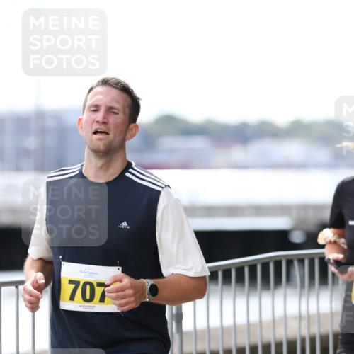 16.08.2026 - KN Förde Triathlon 2026 Antke Förster http://msf.ph/oto/9999406 16.08.2026 13:45:49 Laufen  meine-sportfotos.de