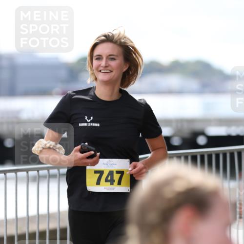 16.08.2026 - KN Förde Triathlon 2026 Antke Förster http://msf.ph/oto/9999407 16.08.2026 13:45:49 Laufen  meine-sportfotos.de