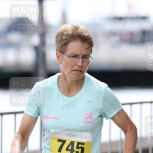 16.08.2026 - KN Förde Triathlon 2026 Antke Förster http://msf.ph/oto/9999417 16.08.2026 13:46:02 Laufen  meine-sportfotos.de