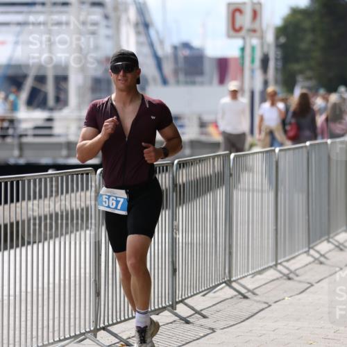 16.08.2026 - KN Förde Triathlon 2026 Antke Förster http://msf.ph/oto/9999447 16.08.2026 13:46:50 Laufen  meine-sportfotos.de