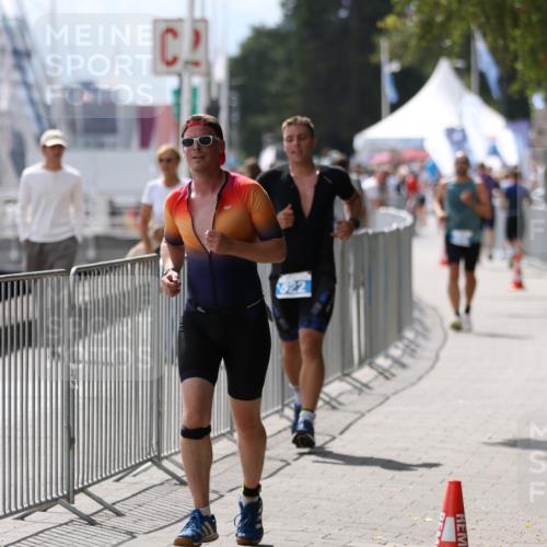 16.08.2026 - KN Förde Triathlon 2026 Antke Förster http://msf.ph/oto/9999453 16.08.2026 13:47:02 Laufen  meine-sportfotos.de