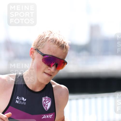 16.08.2026 - KN Förde Triathlon 2026 Antke Förster http://msf.ph/oto/9999486 16.08.2026 13:47:44 Laufen  meine-sportfotos.de
