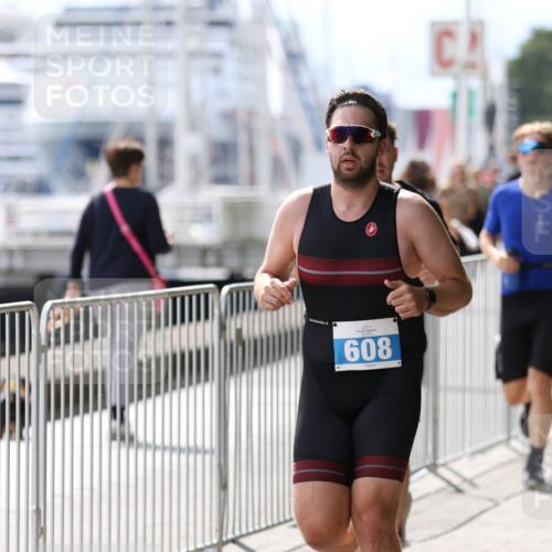 16.08.2026 - KN Förde Triathlon 2026 Antke Förster http://msf.ph/oto/9999487 16.08.2026 13:47:45 Laufen  meine-sportfotos.de
