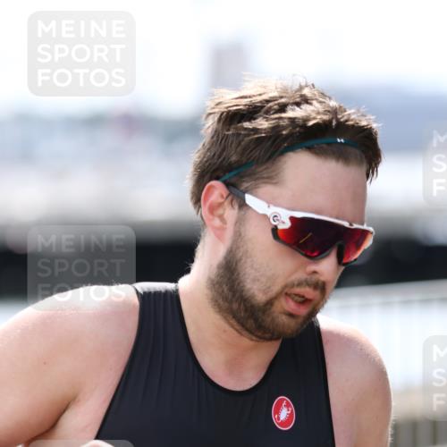 16.08.2026 - KN Förde Triathlon 2026 Antke Förster http://msf.ph/oto/9999491 16.08.2026 13:47:49 Laufen  meine-sportfotos.de