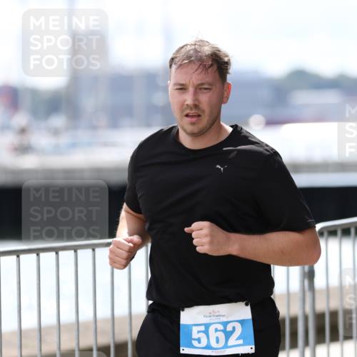 16.08.2026 - KN Förde Triathlon 2026 Antke Förster http://msf.ph/oto/9999492 16.08.2026 13:47:49 Laufen  meine-sportfotos.de