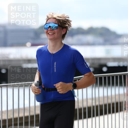 16.08.2026 - KN Förde Triathlon 2026 Antke Förster http://msf.ph/oto/9999493 16.08.2026 13:47:50 Laufen  meine-sportfotos.de