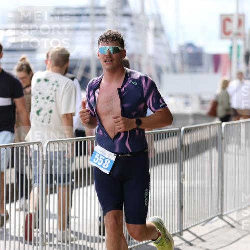 16.08.2026 - KN Förde Triathlon 2026 Antke Förster http://msf.ph/oto/9999507 16.08.2026 13:48:13 Laufen  meine-sportfotos.de