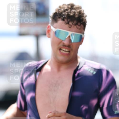 16.08.2026 - KN Förde Triathlon 2026 Antke Förster http://msf.ph/oto/9999512 16.08.2026 13:48:16 Laufen  meine-sportfotos.de