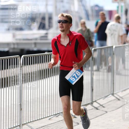 16.08.2026 - KN Förde Triathlon 2026 Antke Förster http://msf.ph/oto/9999513 16.08.2026 13:48:26 Laufen  meine-sportfotos.de