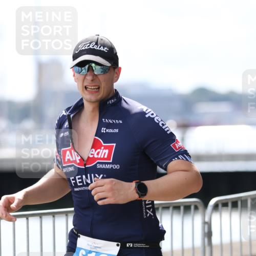 16.08.2026 - KN Förde Triathlon 2026 Antke Förster http://msf.ph/oto/9999519 16.08.2026 13:48:31 Laufen  meine-sportfotos.de
