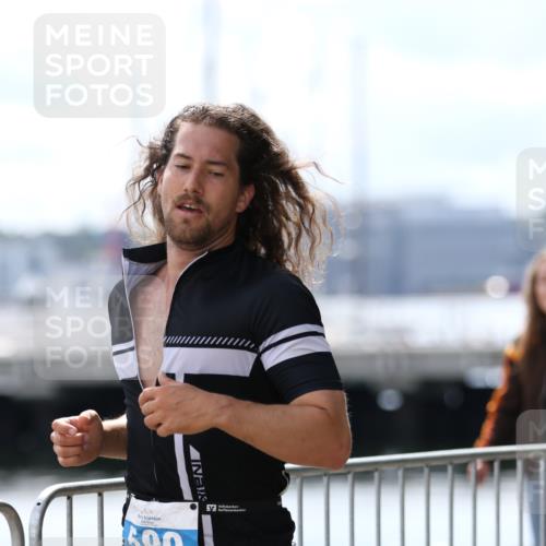 16.08.2026 - KN Förde Triathlon 2026 Antke Förster http://msf.ph/oto/9999545 16.08.2026 13:48:58 Laufen  meine-sportfotos.de