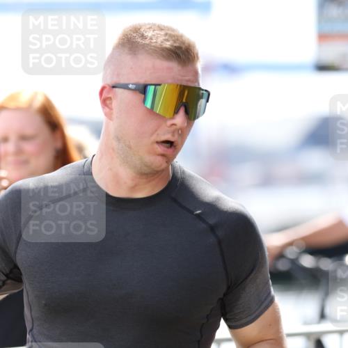 16.08.2026 - KN Förde Triathlon 2026 Antke Förster http://msf.ph/oto/9999565 16.08.2026 13:49:23 Laufen  meine-sportfotos.de