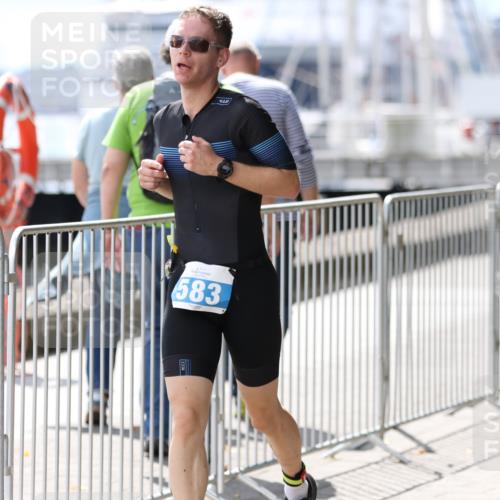 16.08.2026 - KN Förde Triathlon 2026 Antke Förster http://msf.ph/oto/9999567 16.08.2026 13:49:29 Laufen  meine-sportfotos.de