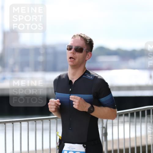 16.08.2026 - KN Förde Triathlon 2026 Antke Förster http://msf.ph/oto/9999568 16.08.2026 13:49:30 Laufen  meine-sportfotos.de