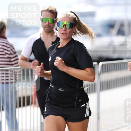 16.08.2026 - KN Förde Triathlon 2026 Antke Förster http://msf.ph/oto/9999575 16.08.2026 13:49:41 Laufen  meine-sportfotos.de