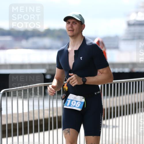 16.08.2026 - KN Förde Triathlon 2026 Antke Förster http://msf.ph/oto/9999606 16.08.2026 13:50:03 Laufen  meine-sportfotos.de