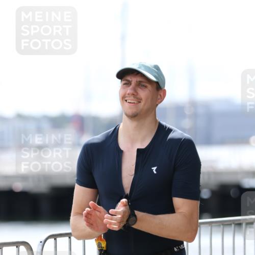 16.08.2026 - KN Förde Triathlon 2026 Antke Förster http://msf.ph/oto/9999608 16.08.2026 13:50:04 Laufen  meine-sportfotos.de