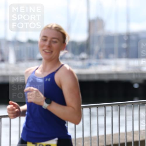 16.08.2026 - KN Förde Triathlon 2026 Antke Förster http://msf.ph/oto/9999626 16.08.2026 13:50:33 Laufen  meine-sportfotos.de