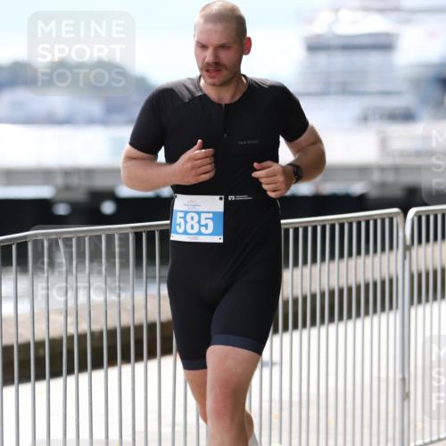 16.08.2026 - KN Förde Triathlon 2026 Antke Förster http://msf.ph/oto/9999627 16.08.2026 13:50:34 Laufen  meine-sportfotos.de