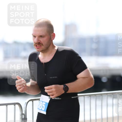 16.08.2026 - KN Förde Triathlon 2026 Antke Förster http://msf.ph/oto/9999630 16.08.2026 13:50:35 Laufen  meine-sportfotos.de