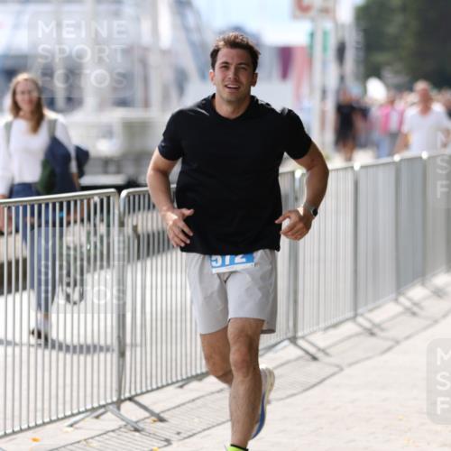 16.08.2026 - KN Förde Triathlon 2026 Antke Förster http://msf.ph/oto/9999664 16.08.2026 13:51:19 Laufen  meine-sportfotos.de