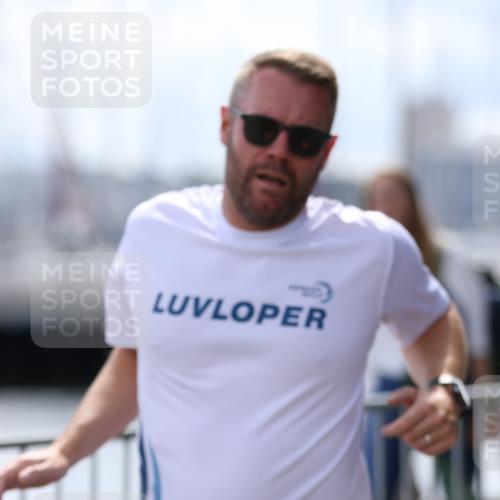 16.08.2026 - KN Förde Triathlon 2026 Antke Förster http://msf.ph/oto/9999678 16.08.2026 13:51:31 Laufen  meine-sportfotos.de