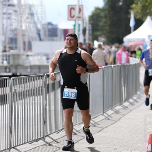 16.08.2026 - KN Förde Triathlon 2026 Antke Förster http://msf.ph/oto/9999682 16.08.2026 13:51:47 Laufen  meine-sportfotos.de