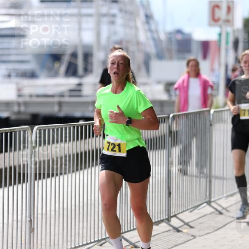 16.08.2026 - KN Förde Triathlon 2026 Antke Förster http://msf.ph/oto/9999691 16.08.2026 13:52:07 Laufen  meine-sportfotos.de