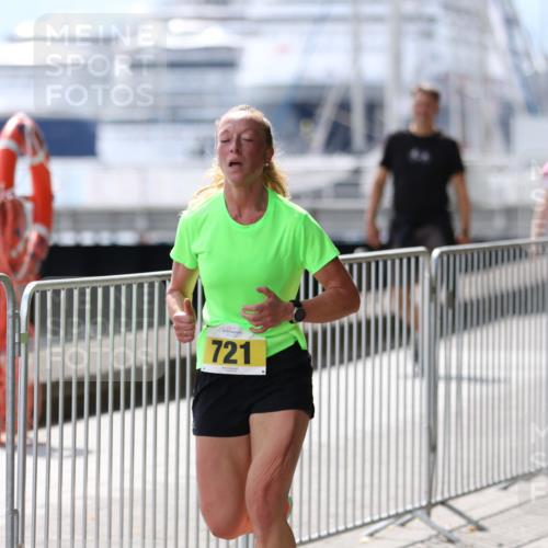16.08.2026 - KN Förde Triathlon 2026 Antke Förster http://msf.ph/oto/9999693 16.08.2026 13:52:07 Laufen  meine-sportfotos.de