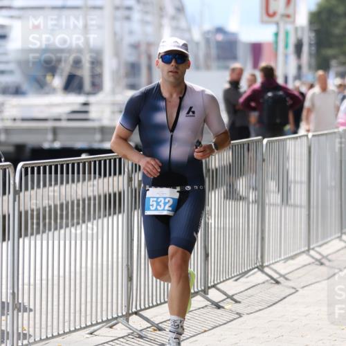 16.08.2026 - KN Förde Triathlon 2026 Antke Förster http://msf.ph/oto/9999749 16.08.2026 13:53:08 Laufen  meine-sportfotos.de