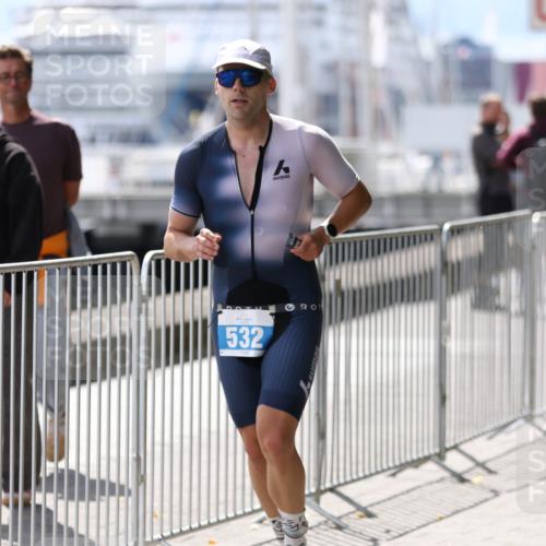 16.08.2026 - KN Förde Triathlon 2026 Antke Förster http://msf.ph/oto/9999751 16.08.2026 13:53:08 Laufen  meine-sportfotos.de