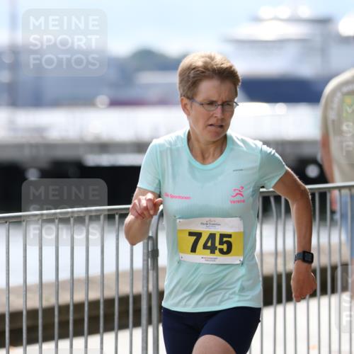 16.08.2026 - KN Förde Triathlon 2026 Antke Förster http://msf.ph/oto/9999766 16.08.2026 13:53:20 Laufen  meine-sportfotos.de