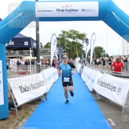 16.08.2026 - KN Förde Triathlon 2026 Markus Tischler http://msf.ph/oto/9999783 16.08.2026 12:15:15 Ziel 327, 397, 327, 397 meine-sportfotos.de