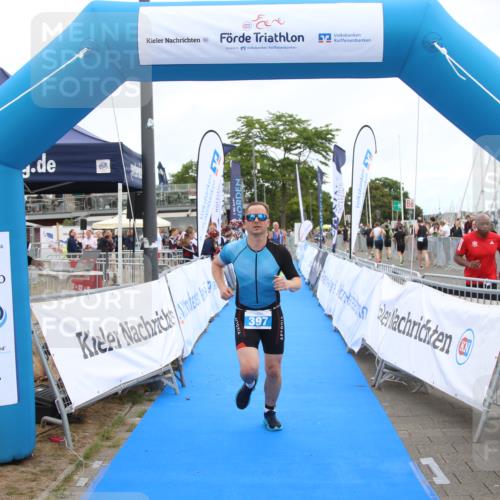 16.08.2026 - KN Förde Triathlon 2026 Markus Tischler http://msf.ph/oto/9999802 16.08.2026 12:15:15 Ziel 327, 397, 327, 397 meine-sportfotos.de