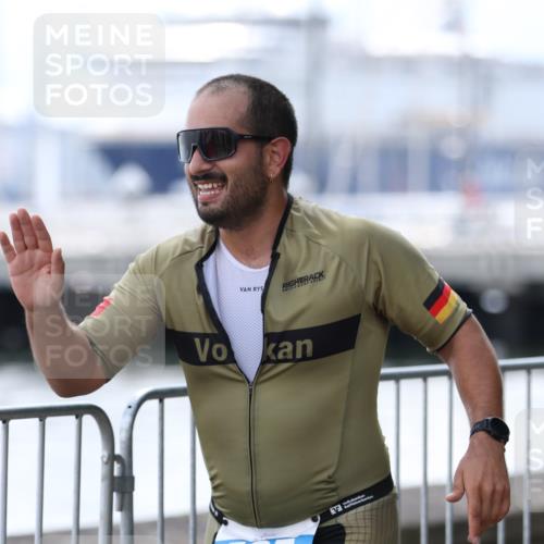 16.08.2026 - KN Förde Triathlon 2026 Antke Förster http://msf.ph/oto/9999866 16.08.2026 13:55:40 Laufen  meine-sportfotos.de
