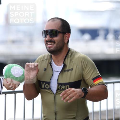 16.08.2026 - KN Förde Triathlon 2026 Antke Förster http://msf.ph/oto/9999868 16.08.2026 13:55:41 Laufen  meine-sportfotos.de